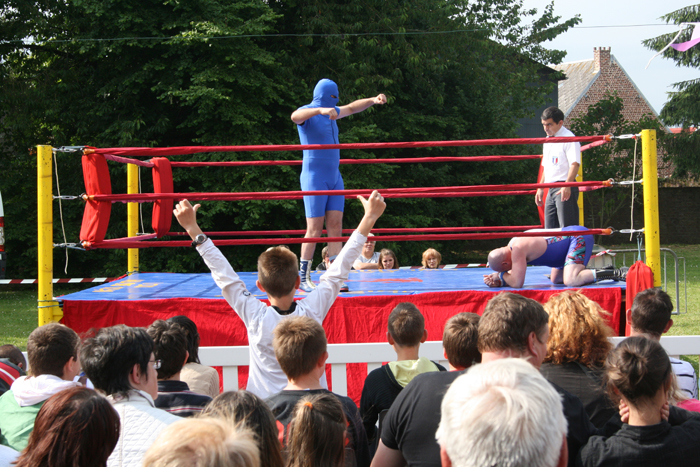 2009_catch_04